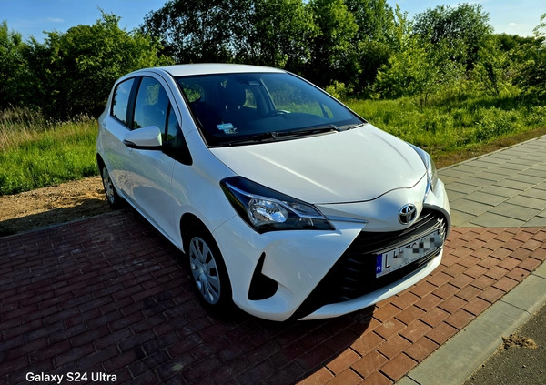 Toyota Yaris cena 39900 przebieg: 74800, rok produkcji 2018 z Białystok małe 301